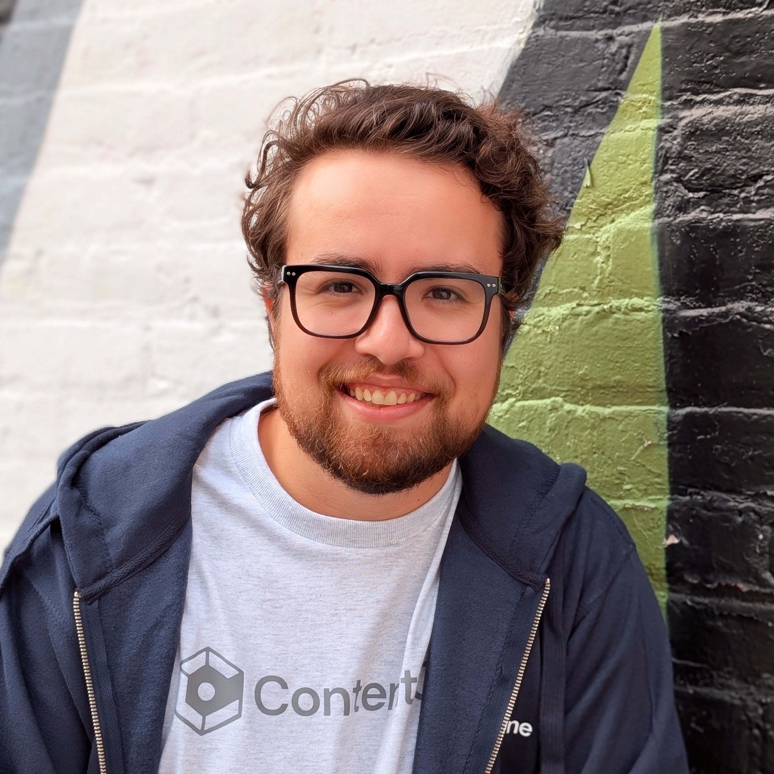 Andres Galindo headshot